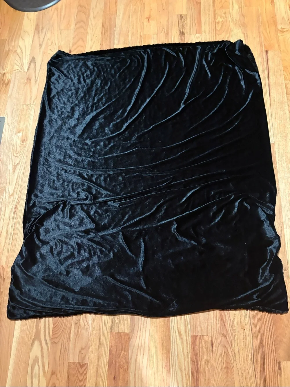 Black velvet animal print reversible blanket